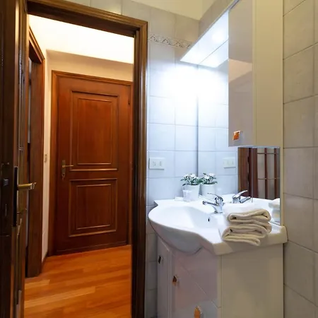 Mamma Ciccia Holiday Home - Guzzi Factory Apartment